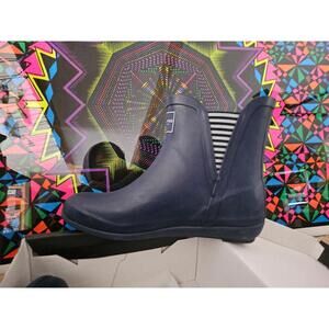 London Fog Piccadilly Rain Boots, Women's Size 9M, Navy MSRP $50, shelftrl8